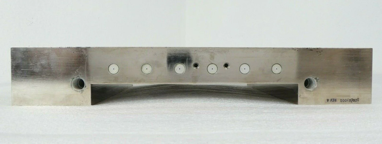 Varian Semiconductor Semiconductor VSEA 100687001 Chamber Top Flange New Surplus - Image 4