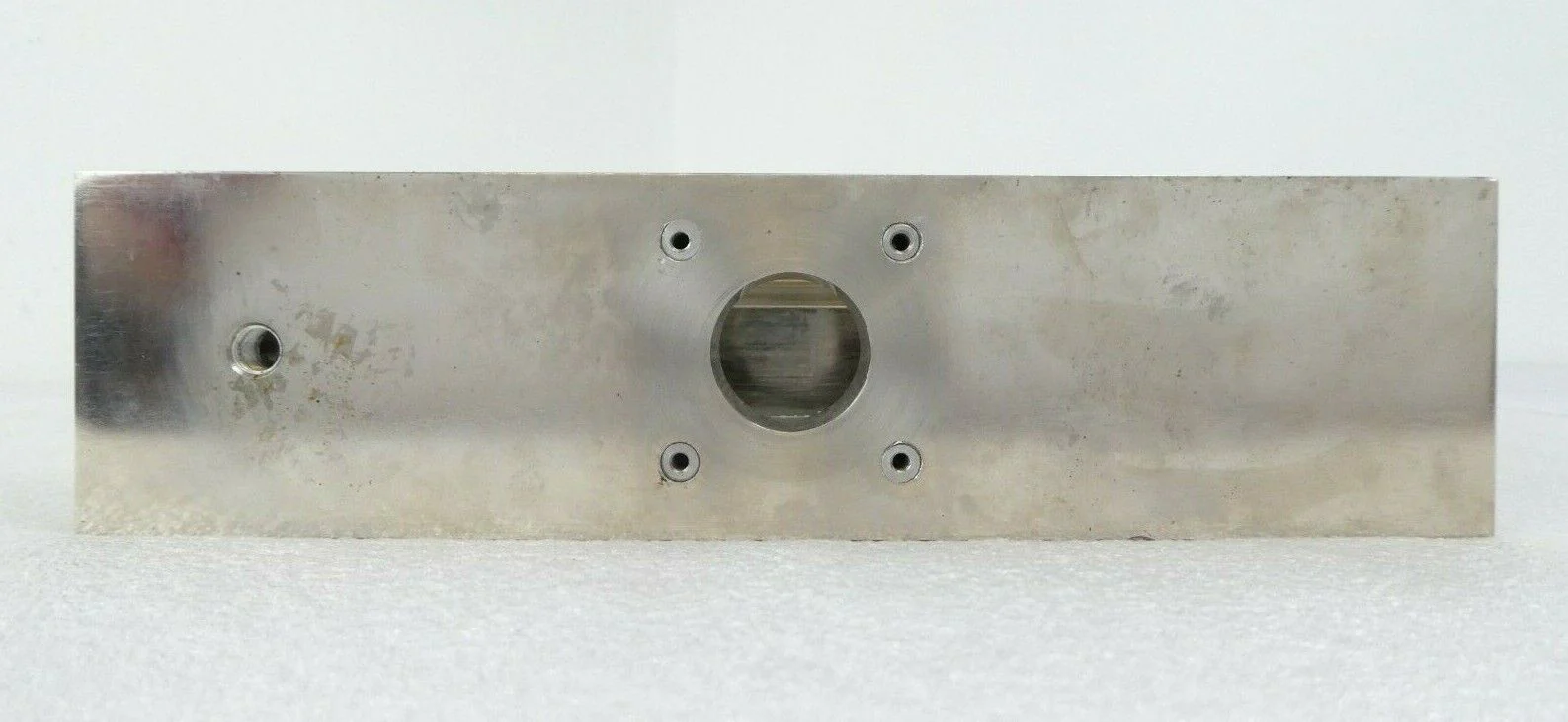 Varian Semiconductor Semiconductor VSEA 100687001 Chamber Top Flange New Surplus - Image 6