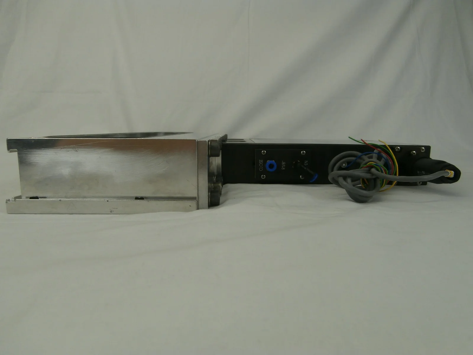 VAT 02011-BA24-1002 Vacuum Gate Valve MONOVAT Nordiko 9550 Used Working - Image 4