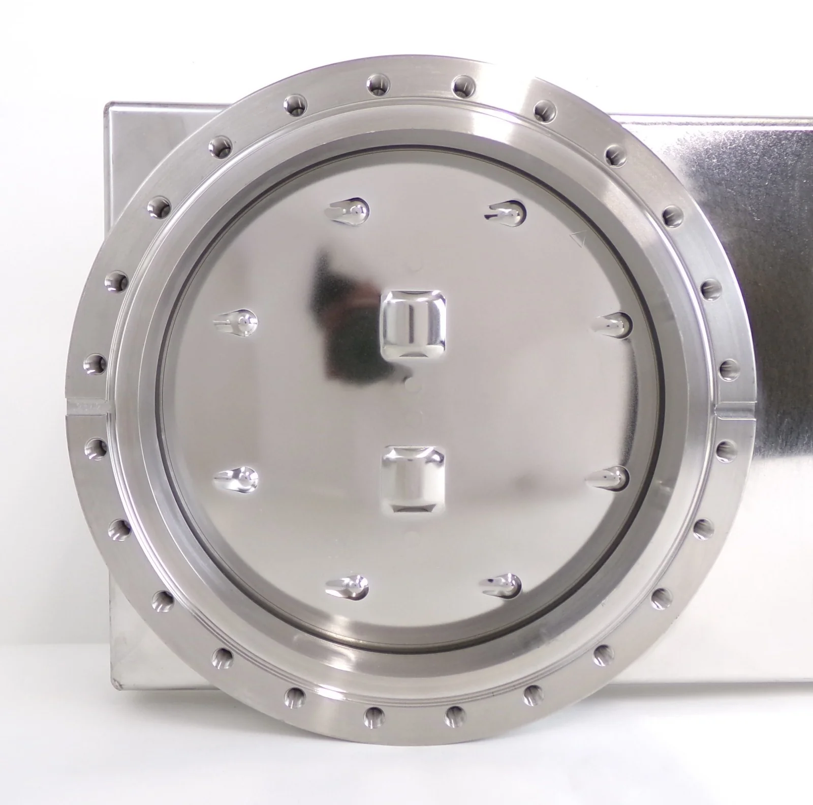 VAT 10846-UE24-AAM2 UHV Pneumatic Gate Valve Series 108 Untested - Image 8
