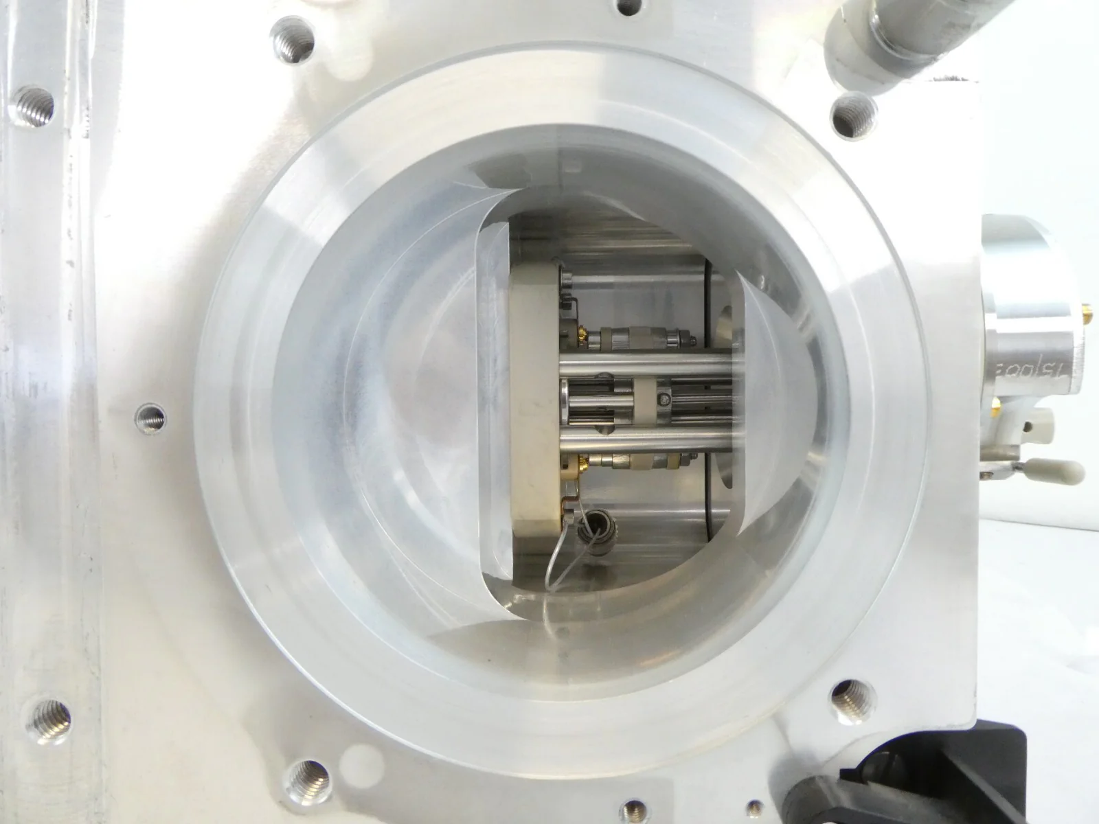 Waters 289005632 Xevo Q2 QTof Collision Column Quadrupole Time-of-Flight Surplus - Image 8