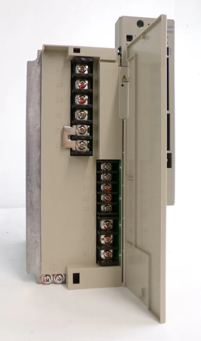 Yaskawa Electric CACR-50-AM1VB-E Servo Drive SERVOPACK Lot of 2 Working - Image 19