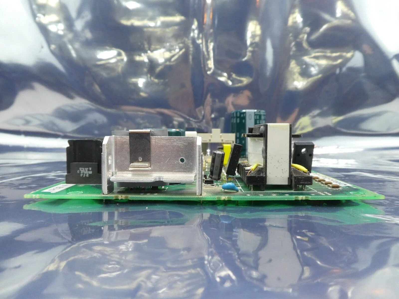 Yaskawa Electric CLSR-CC-1CN2BY1 Power Distribution PCB DF0200448-A0 NSR Working - Image 10