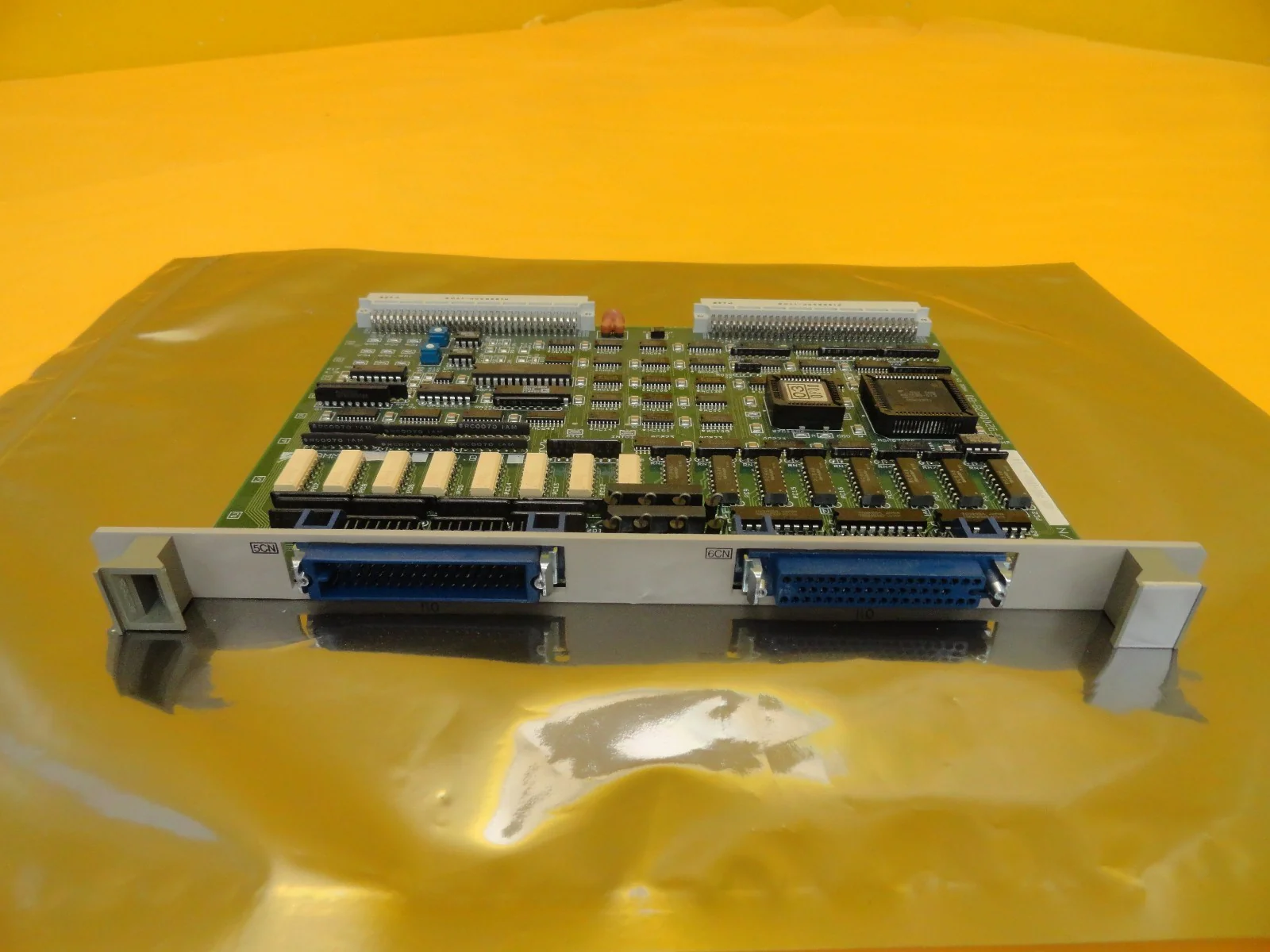 Yaskawa Electric JAMMC-SRC03I NOP OM-2 PCB Card DF9200878-B0 Used Working - Image 5