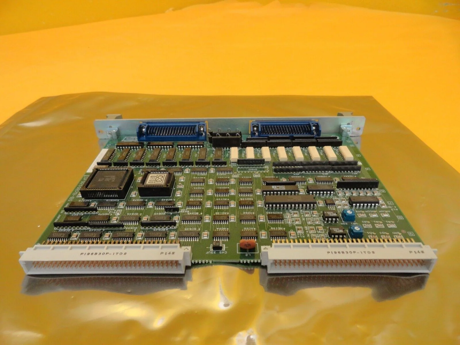 Yaskawa Electric JAMMC-SRC03I NOP OM-2 PCB Card DF9200878-B0 Used Working - Image 7