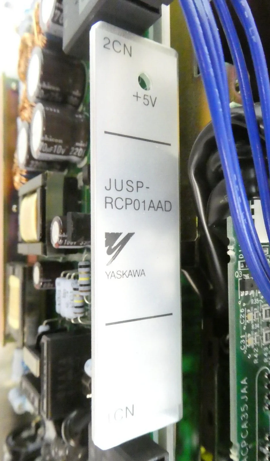 Yaskawa Electric JUSP-ACP25JAA Motoman Robot SERVOPACK JUSP-RCP01AAD Working - Image 11