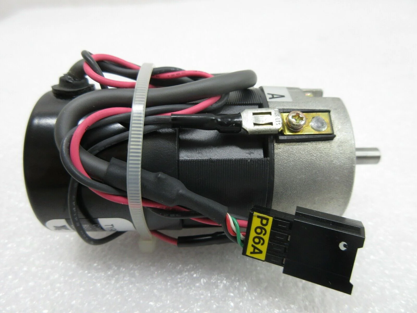Yaskawa Electric UGTMEM-01SNQ11 Mintertia Motor Nikon NSR-1755G7A Working - Image 5